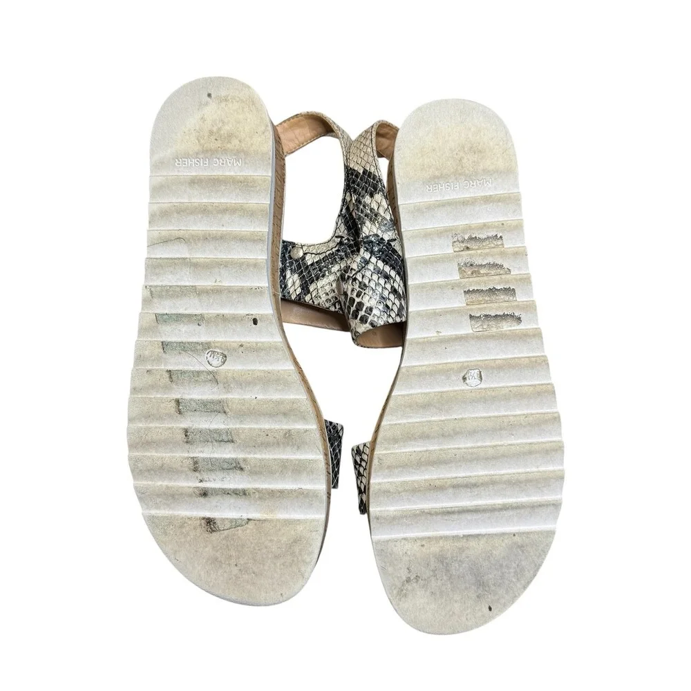 Marc Fisher Shoes Womens Size 9.5 Gray Snake Print Wedge Strappy Sandals MFGORDY